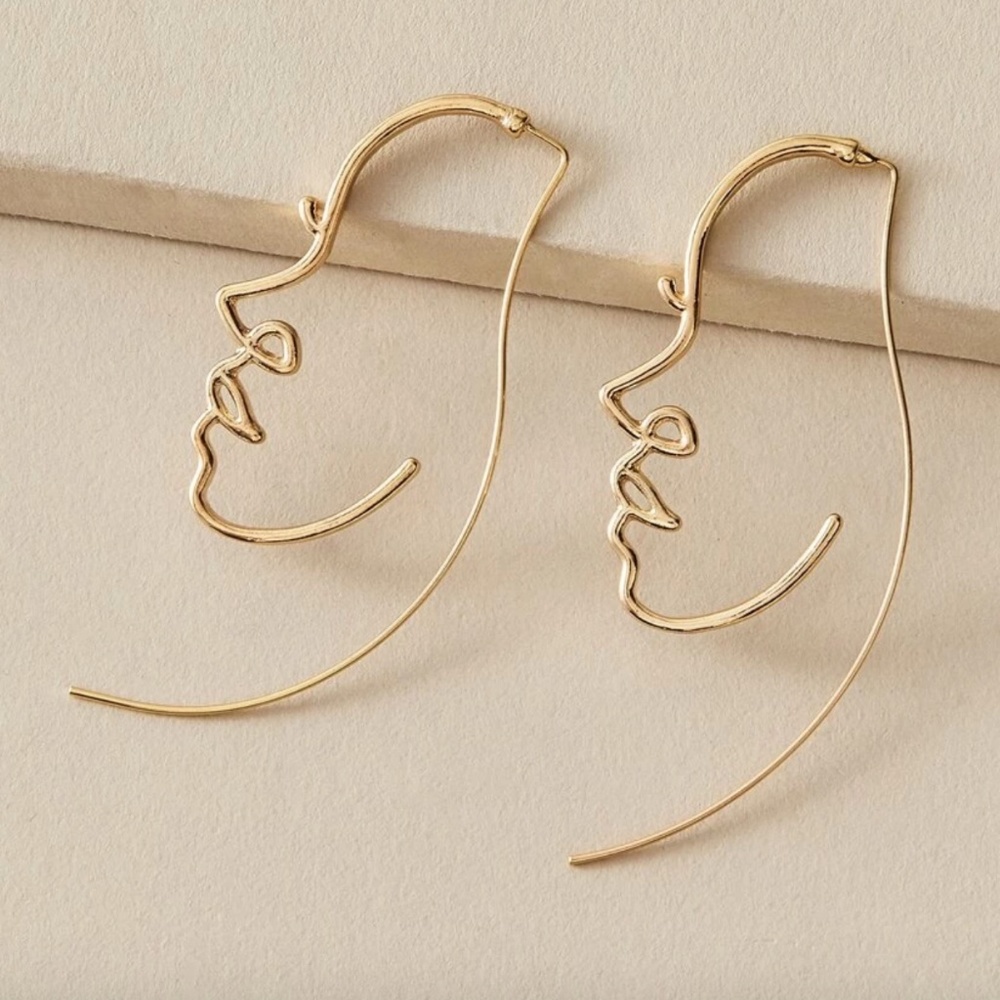 ❤️ FREE Face Outline Woman Lady Hoop Boho Earrings
